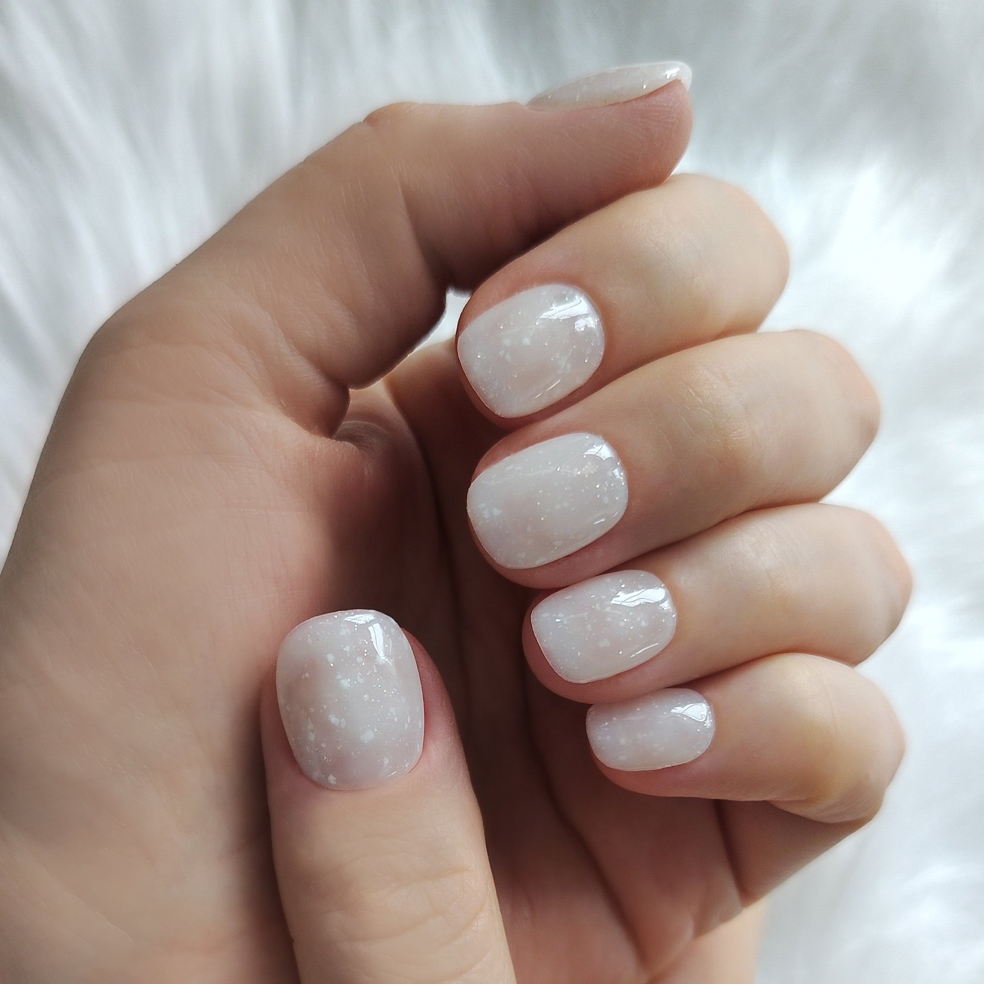Ongles reurelisables "Savon au lait"